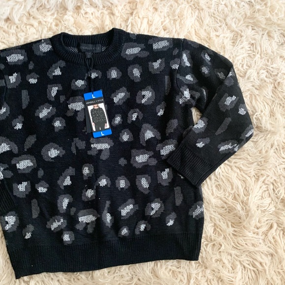 Kendall & Kylie | Animal Print Black Gray Sweater New With Tags NWT - Picture 8 of 11